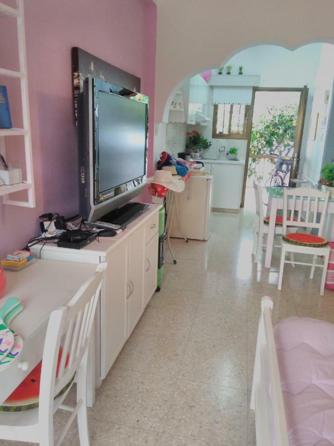 Yiota'S Cute Studio Paphos Kültér fotó